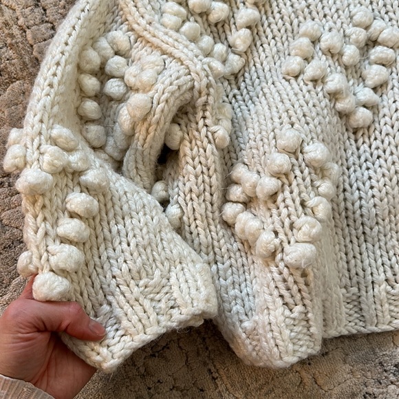 Chicwish true love heart bobble turtle neck - Picture 3 of 5